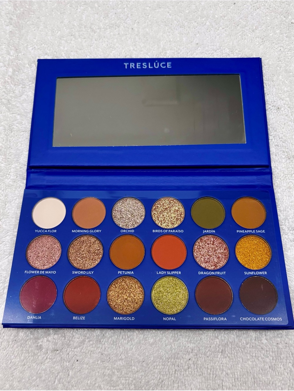 Treslúce Beauty - La Flor De Mexico Eyeshadow Palette - NIB